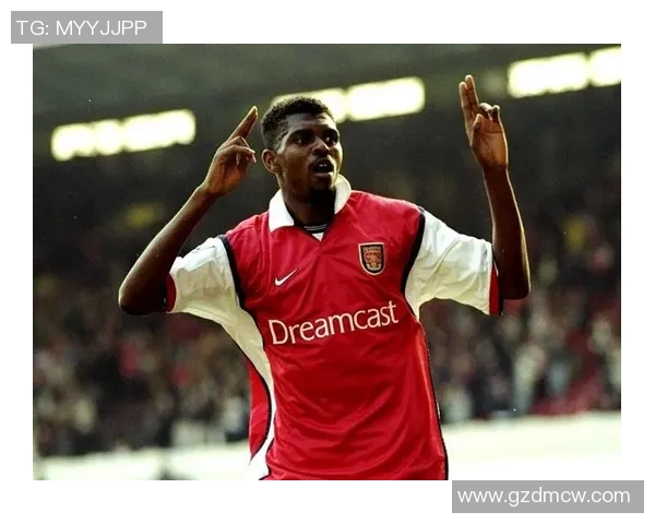 回顾2012年足球明星的辉煌表现与成就，重温那些难忘的瞬间与传奇故事